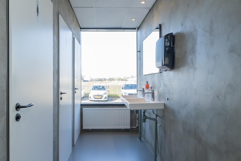 KantoorruimteaanTorenlaan 1 a<br/> inVoorhout KantoorruimteaanTorenlaan 1 a<br/> inVoorhout
