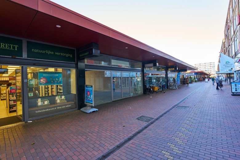 WinkelruimteaanVijfMeiplein 41<br/> inLeiden WinkelruimteaanVijfMeiplein 41<br/> inLeiden