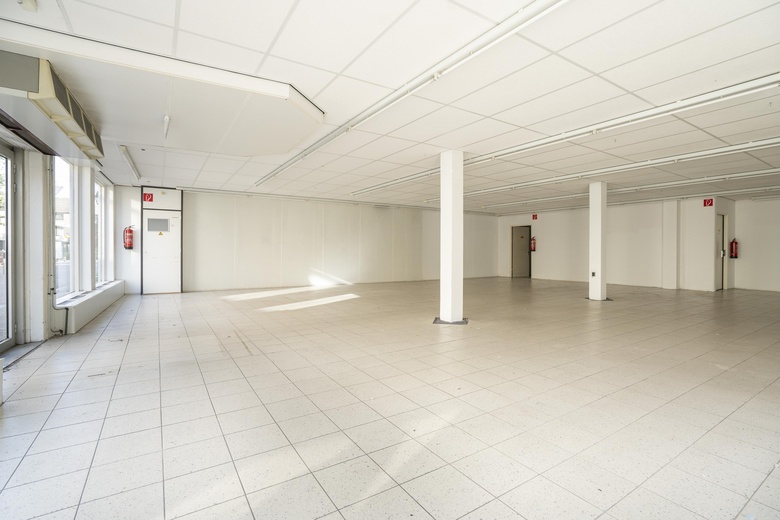 WinkelruimteaanFonteinstraat 42<br/> inLeerdam WinkelruimteaanFonteinstraat 42<br/> inLeerdam