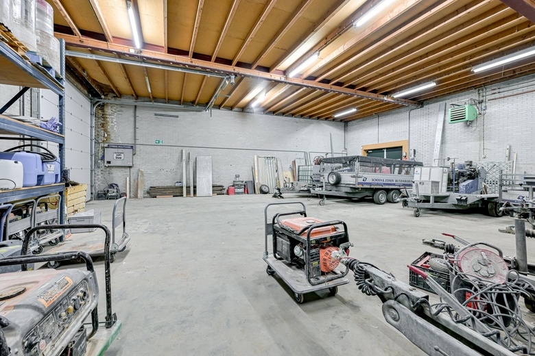 BedrijfsruimteaanIndustrieweg 44<br/> inWormerveer BedrijfsruimteaanIndustrieweg 44<br/> inWormerveer