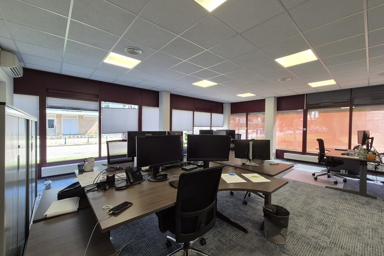 KantoorruimteaanLotustuin 99<br/> inRotterdam