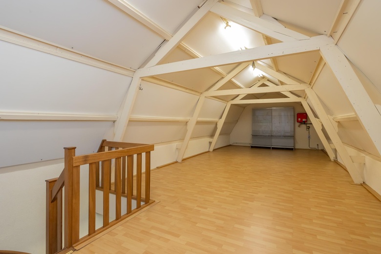 WinkelruimteaanHoofdstraat 144<br/> inSassenheim