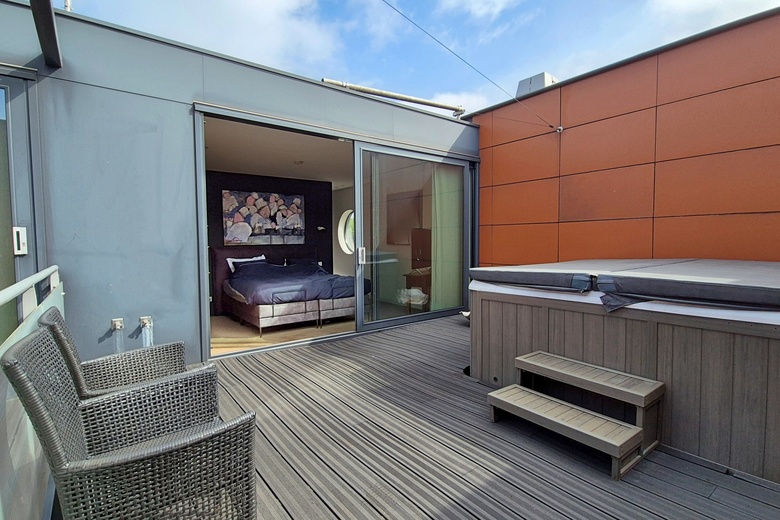 Bekijk foto 16 in  aan de  in 