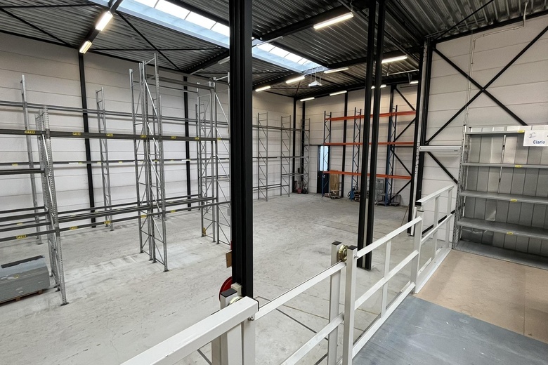 BedrijfsruimteaanUilenwaard 31<br/> inDen Bosch BedrijfsruimteaanUilenwaard 31<br/> inDen Bosch