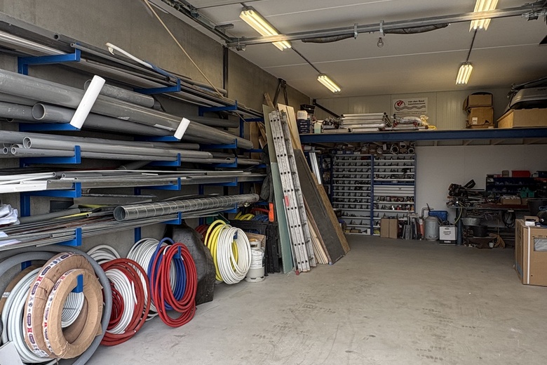 BedrijfsruimteaanHakgriend 8U<br/> inHardinxveld-Giessendam