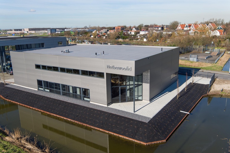 BedrijfsruimteaanRak 24<br/> inWestzaan