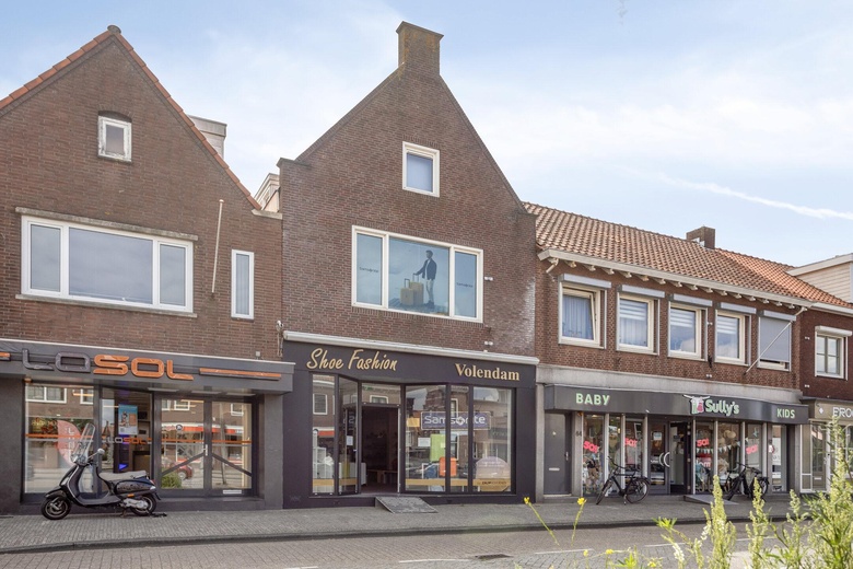 WinkelruimteaanJulianaweg 86<br/> inVolendam