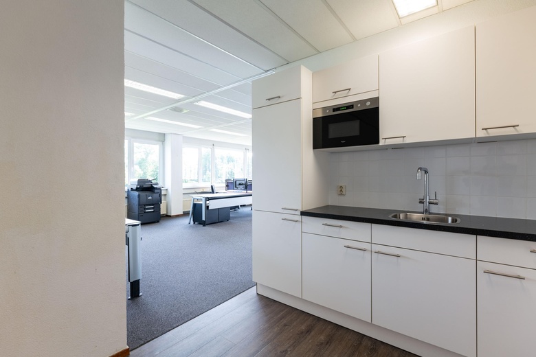 KantoorruimteaanCurieweg 7<br/> inSpijkenisse KantoorruimteaanCurieweg 7<br/> inSpijkenisse