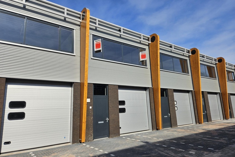 BedrijfsruimteaanIndustrieweg 12 M<br/> inZoeterwoude