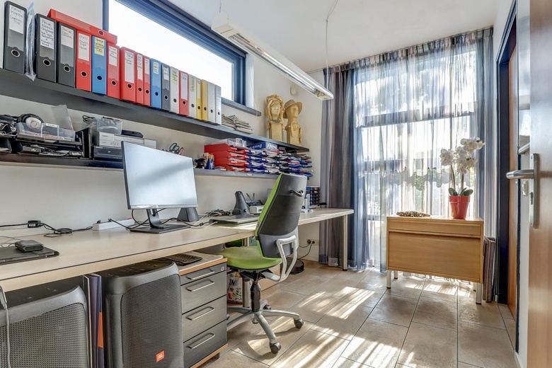 BedrijfsruimteaanBreedijk 20 - 22<br/> inHelmond