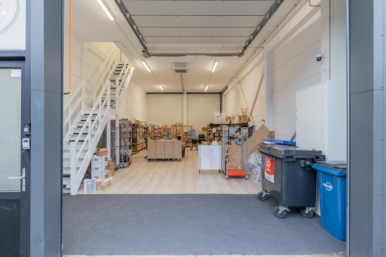 BedrijfsruimteaanCilinderweg 43 U19<br/> inRoelofarendsveen