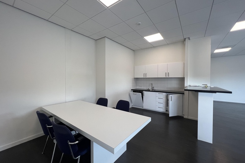 KantoorruimteaanLindtsedijk 88 - 88<br/> inZwijndrecht