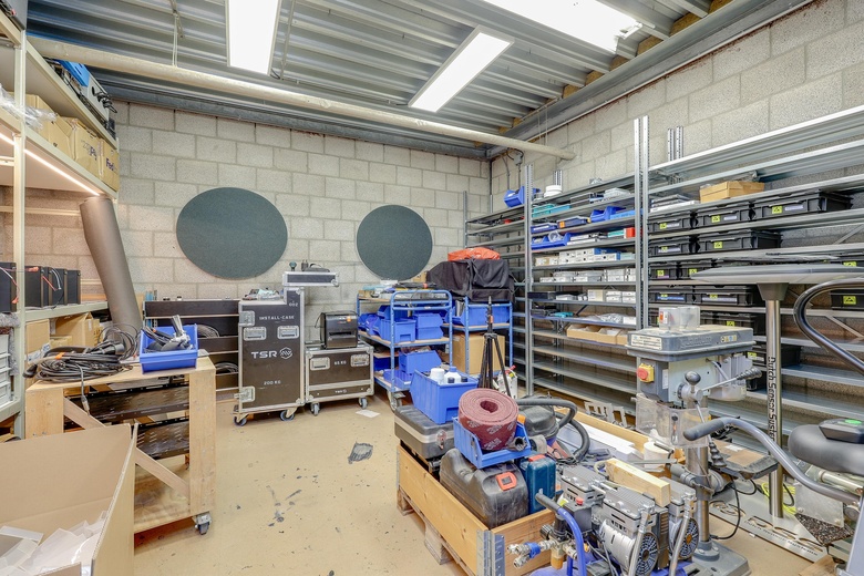 BedrijfsruimteaanAntennestraat 64<br/> inAlmere