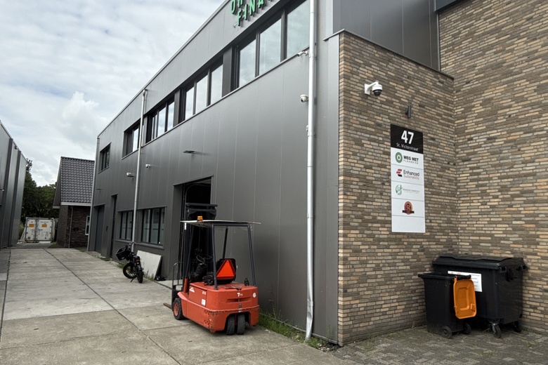 Bekijk foto 1 in  aan de  in 