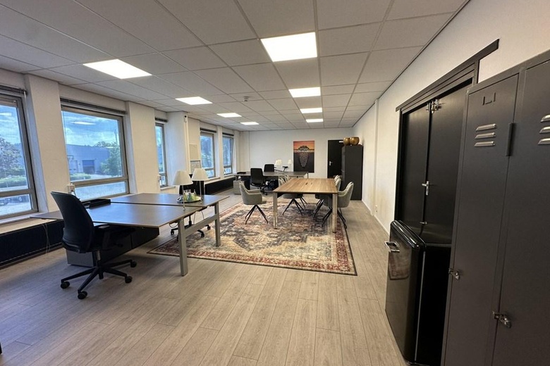 BedrijfsruimteaanVlotbrugweg 10<br/> inAlmere BedrijfsruimteaanVlotbrugweg 10<br/> inAlmere