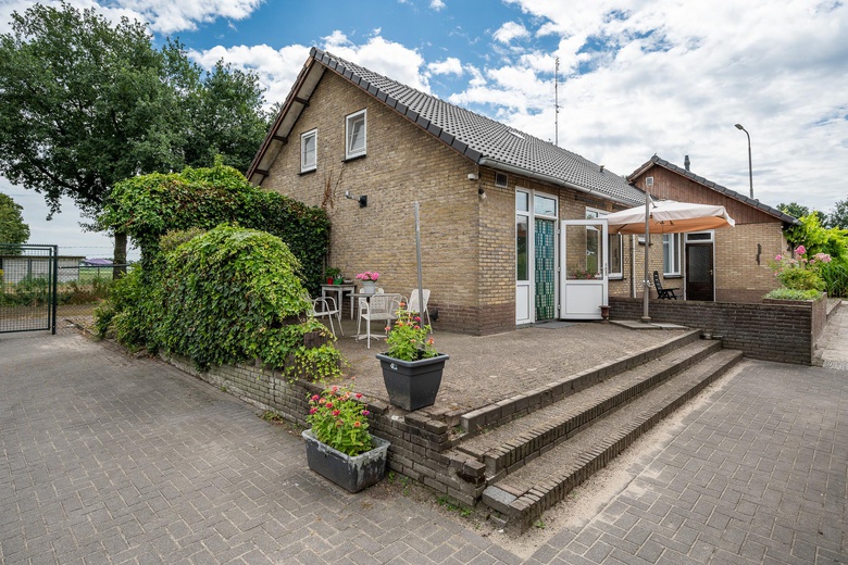 BedrijfsruimteaanLimburglaan 4<br/> inSomeren