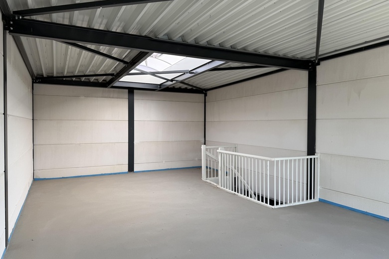 BedrijfsruimteaanOosteinde 5 a 7<br/> inBarendrecht