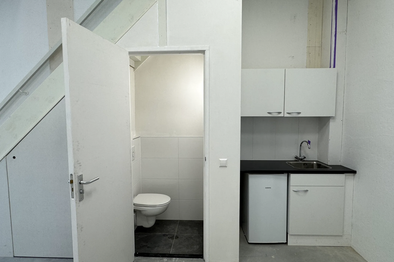 Bedrijfsruimte Leiden - Floris Versterlaan 62G - Foto 12