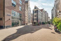 Bekijk foto 4 van Spuistraat 2