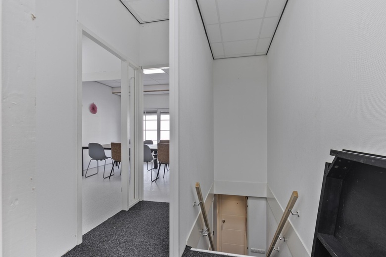 BedrijfsruimteaanTweelingenlaan 34 B<br/> inApeldoorn BedrijfsruimteaanTweelingenlaan 34 B<br/> inApeldoorn