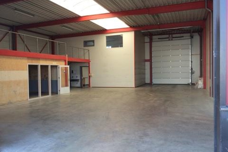 BedrijfsruimteaanBreinderveldweg 17 B<br/> inSchinnen