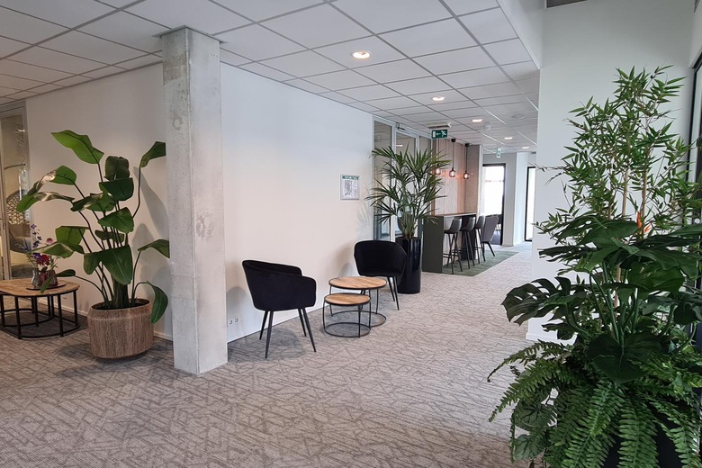 KantoorruimteaanBahialaan 100<br/> inRotterdam