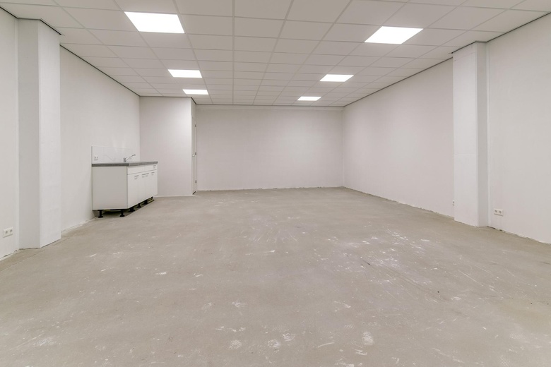 BedrijfsruimteaanAalsmeerderweg 241 11<br/> inAalsmeer