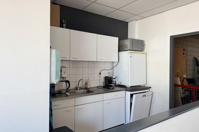Bekijk foto 2 van Flevolaan 62 c Bekijk foto 2 van Flevolaan 62 c