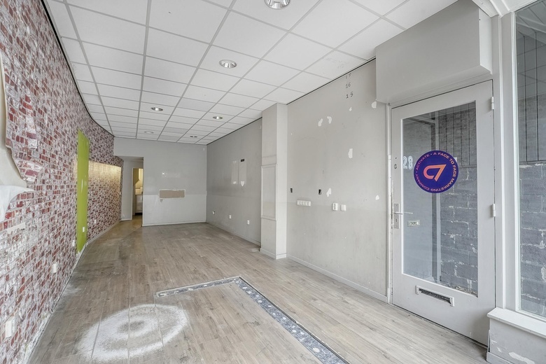 WinkelruimteaanDoezastraat 28<br/> inLeiden WinkelruimteaanDoezastraat 28<br/> inLeiden