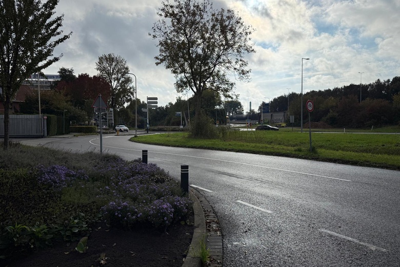KantoorruimteaanH.A. Lorentzstraat 1 A<br/> inZwijndrecht KantoorruimteaanH.A. Lorentzstraat 1 A<br/> inZwijndrecht