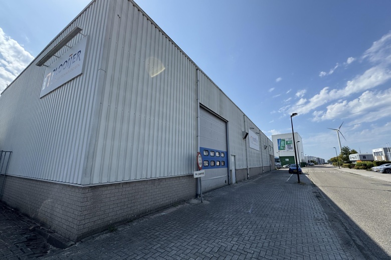BedrijfsruimteaanSluispolderweg 71<br/> inZaandam BedrijfsruimteaanSluispolderweg 71<br/> inZaandam