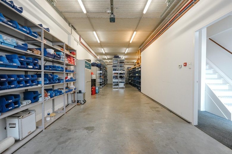BedrijfsruimteaanSaksenweg 42 F<br/> inOss BedrijfsruimteaanSaksenweg 42 F<br/> inOss