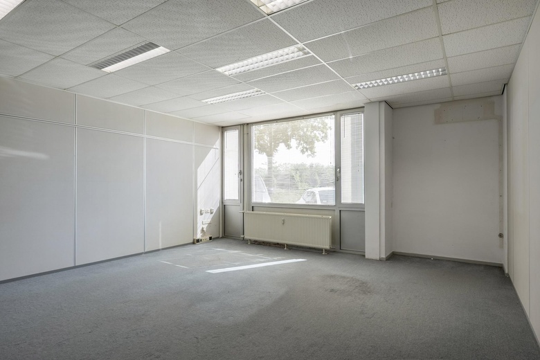 BedrijfsruimteaanKlarenanstelerweg 5<br/> inKerkrade BedrijfsruimteaanKlarenanstelerweg 5<br/> inKerkrade