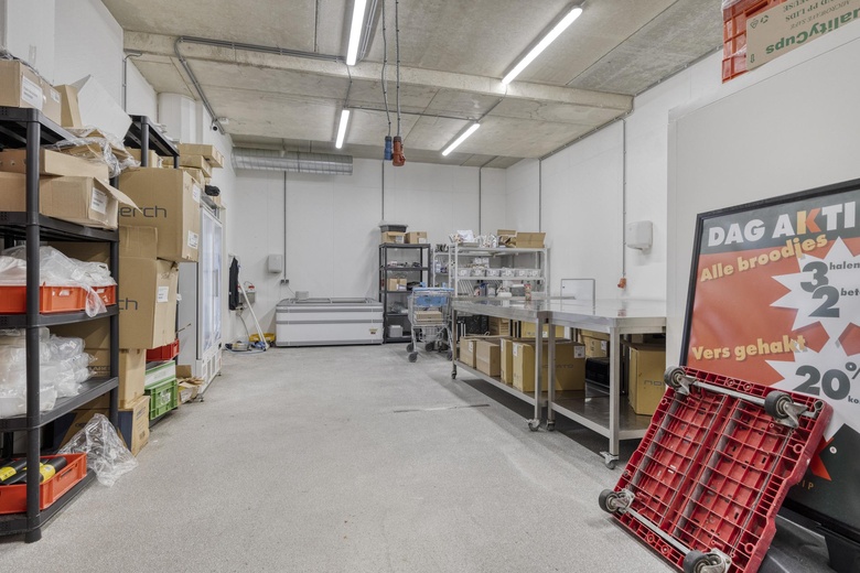 WinkelruimteaanZonstraat 34<br/> inEnschede WinkelruimteaanZonstraat 34<br/> inEnschede