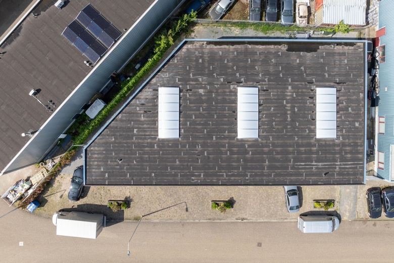 BedrijfsruimteaanEinsteinweg 19 b<br/> inHellevoetsluis