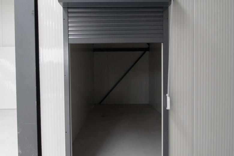 BedrijfsruimteaanParallelweg 1 a<br/> inSchelluinen