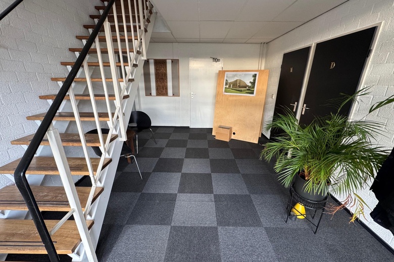 BedrijfsruimteaanElftweg 54<br/> inRaamsdonksveer