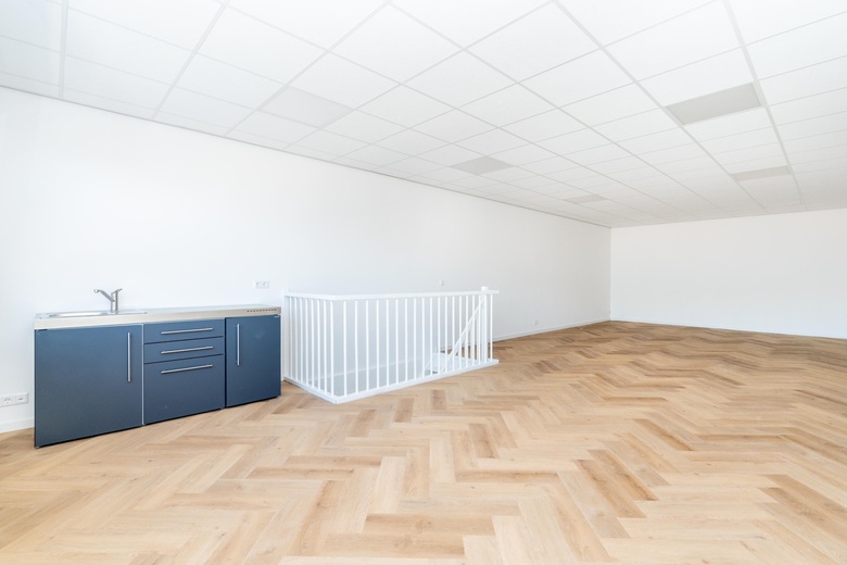 BedrijfsruimteaanLage Kamp 6 22<br/> inApeldoorn