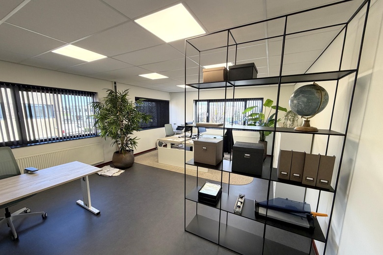 BedrijfsruimteaanVan Voordenpark 6 d<br/> inZaltbommel