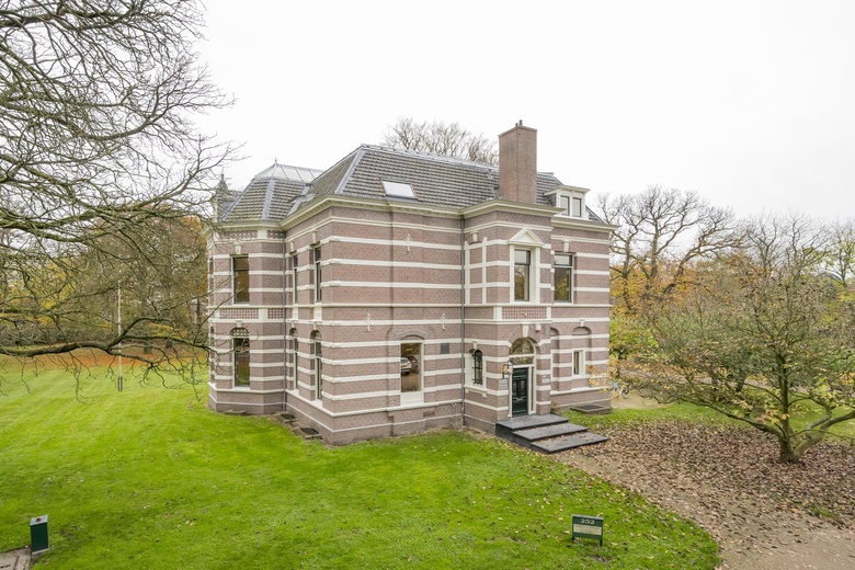 Bekijk foto 1 van Hoofdstraat 252