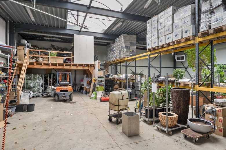 BedrijfsruimteaanBreinder 1 A<br/> inSchinnen