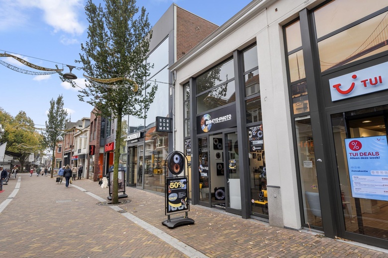 WinkelruimteaanGrotestraat 17<br/> inEde WinkelruimteaanGrotestraat 17<br/> inEde