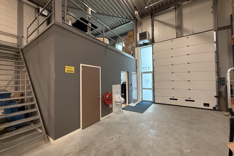 BedrijfsruimteaanSchaapherderweg 17 l<br/> inRidderkerk
