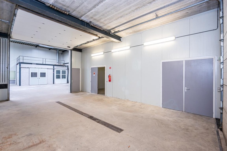 BedrijfsruimteaanBoezemweg 15<br/> inOude-Tonge