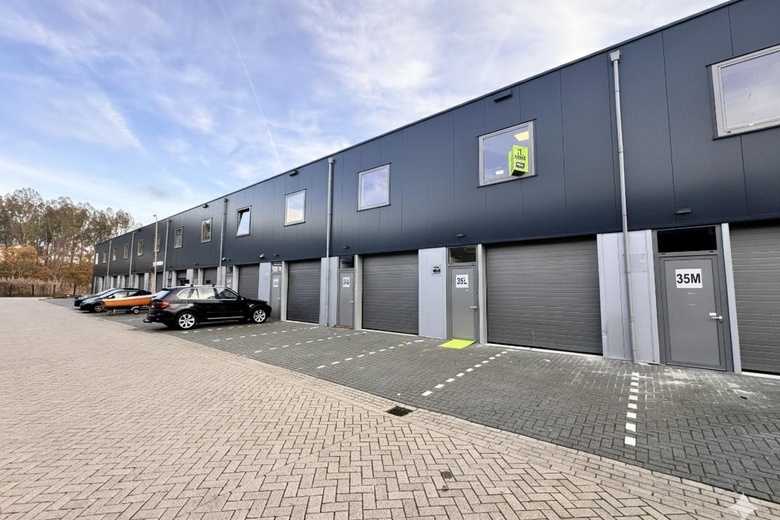 BedrijfsruimteaanKoningsbeltweg 35 L<br/> inAlmere