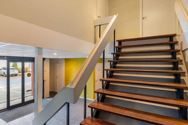 BedrijfsruimteaanZuidplasstraat 6<br/> inMoerkapelle