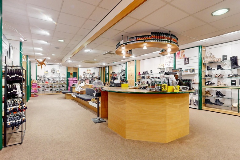 WinkelruimteaanKloosterwandstraat 22<br/> inRoermond WinkelruimteaanKloosterwandstraat 22<br/> inRoermond