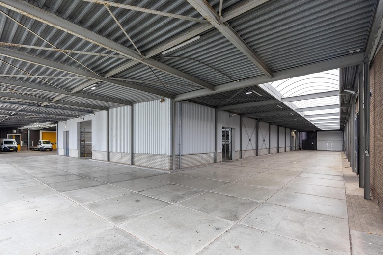 BedrijfsruimteaanHeereweg 337 B<br/> inLisse BedrijfsruimteaanHeereweg 337 B<br/> inLisse