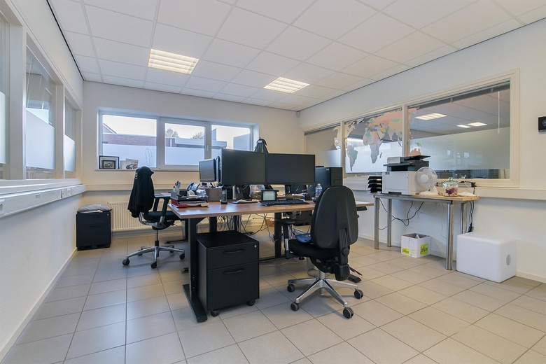 BedrijfsruimteaanHuygensweg 12<br/> inSchijndel