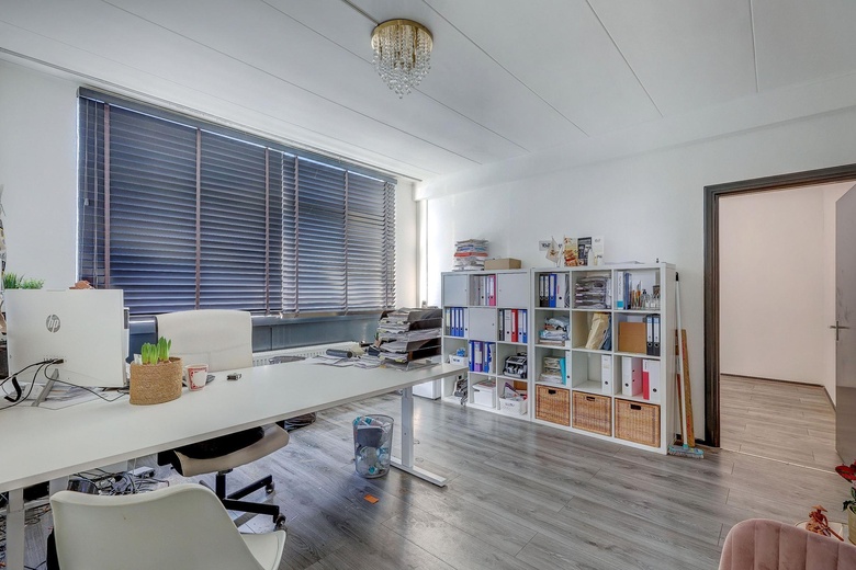 BedrijfsruimteaanHaarlemmerstraatweg 159<br/> inHalfweg